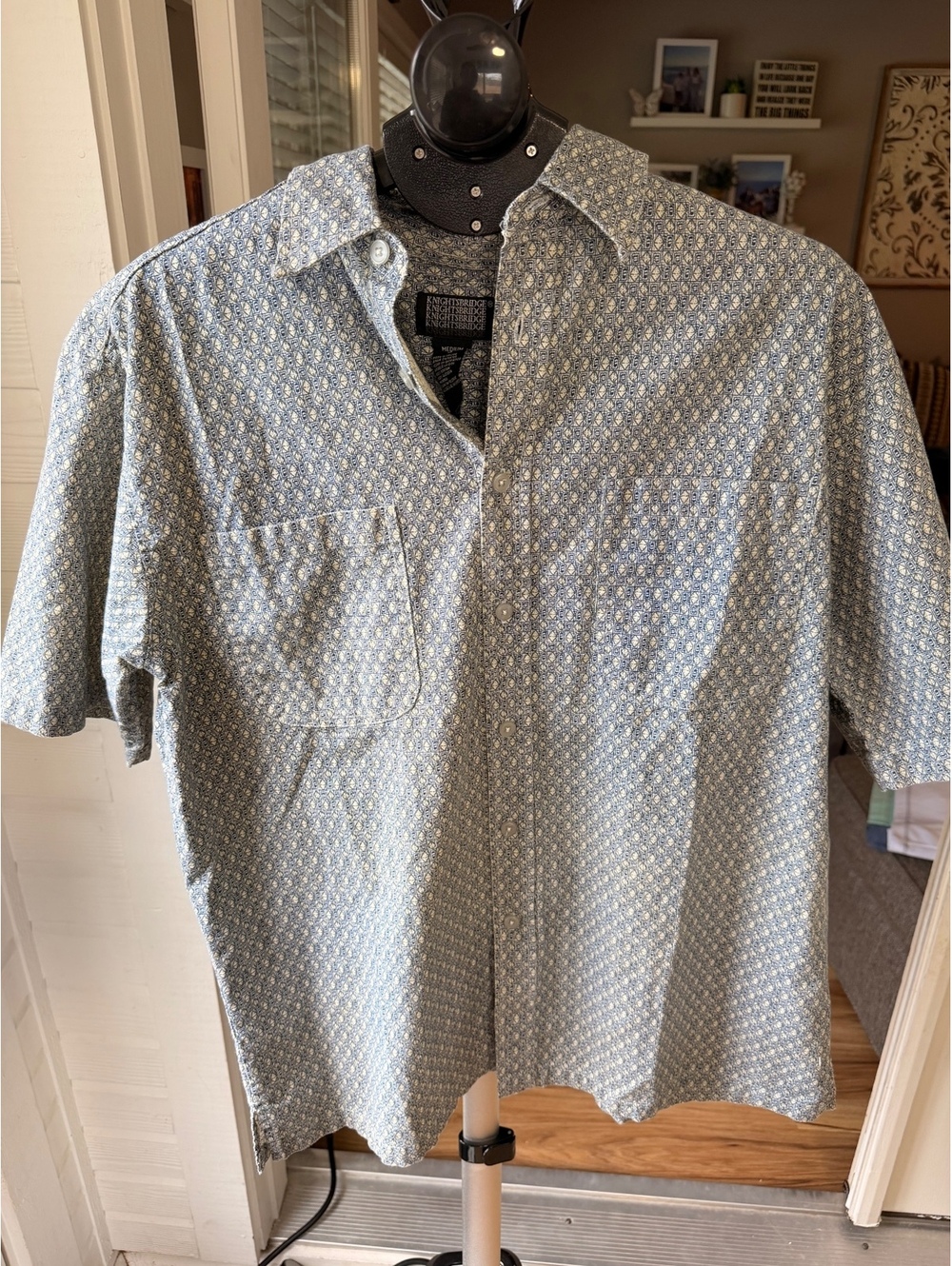 Knightsbridge blue geometric short sleeve button-up shirt